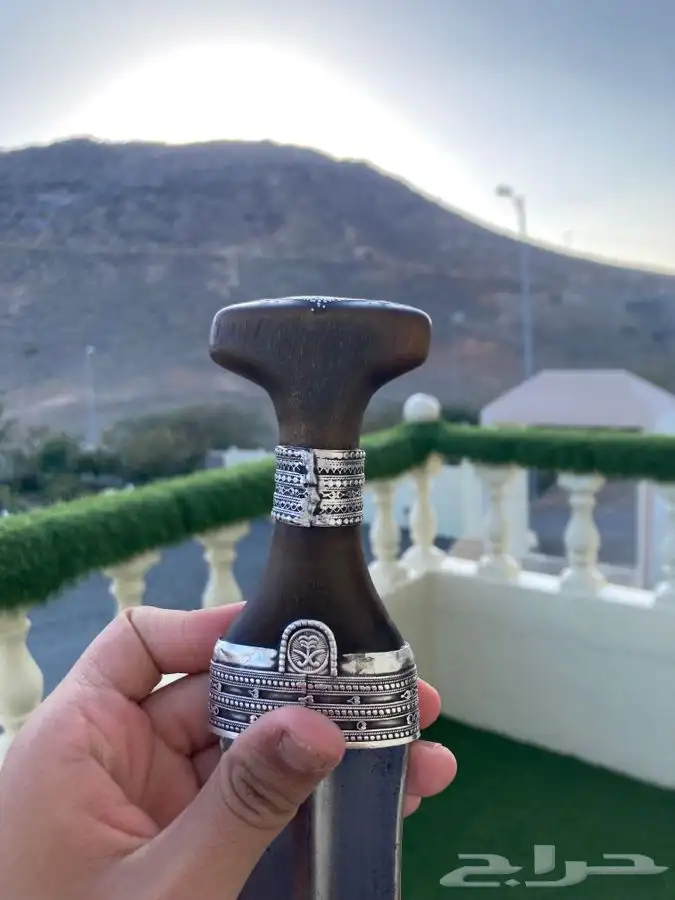 خنجر زراف قديمه نادره جدا جمره 6