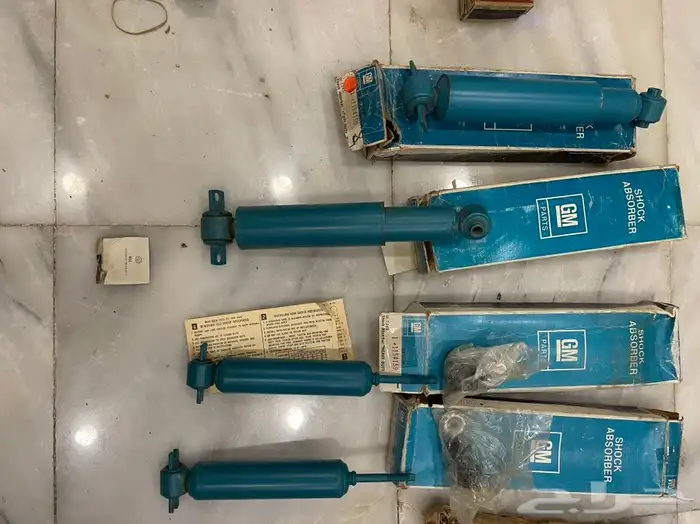 قطع غيار كلاسيك متنوعة كابرس بيوك كاديلاك بونتياك 19