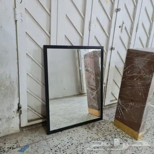 طاولات ومداخل تفصيل حسب الطلب ل 27
