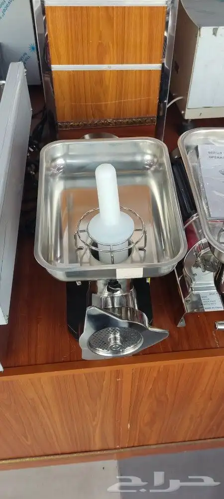 منشار لحم قطاعة دجاج وقطاعة لانشون فرامة لحم 4