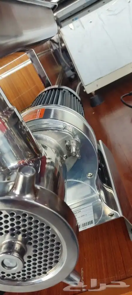 منشار لحم قطاعة دجاج وقطاعة لانشون فرامة لحم 7