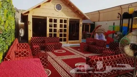 تاجير لوزم مناسبات كراسي شفاف كراسي ذهبي فرش 2