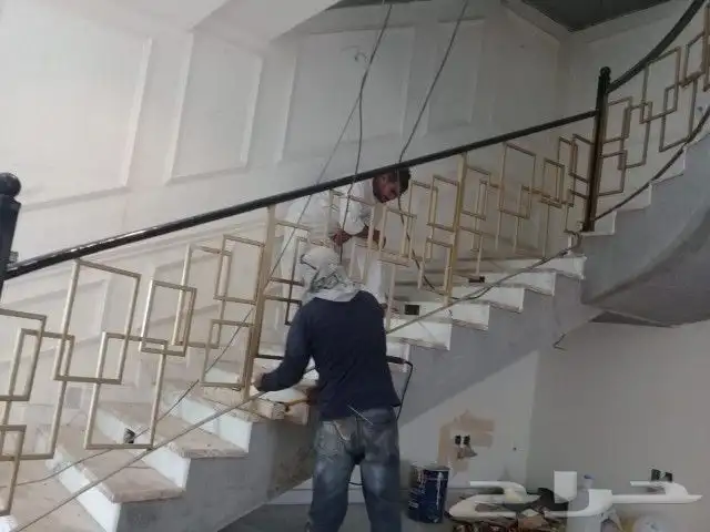 ورشه تعز الشرقيه للحداده والالمنيوم 71