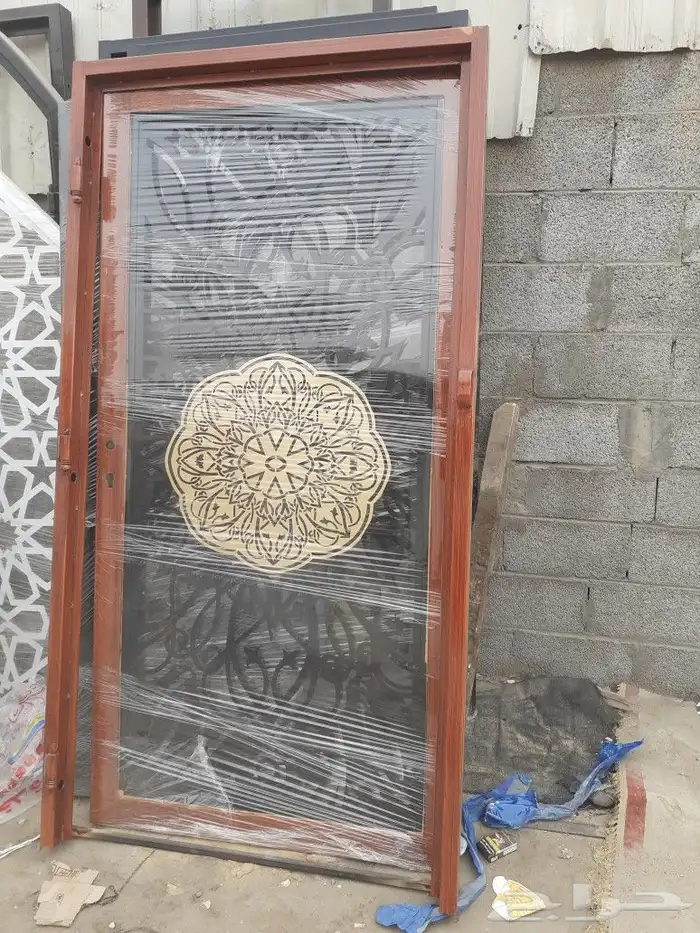 ورشه تعز الشرقيه للحداده والالمنيوم 57