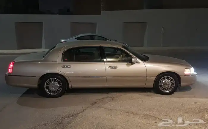 تاون كار 2009 سعودي لارج فل كامل .. أفخم فئة 21
