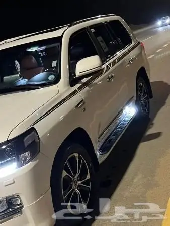 إكسسوارات جيب لاندكروزر وتنجيدة الوكاله 0