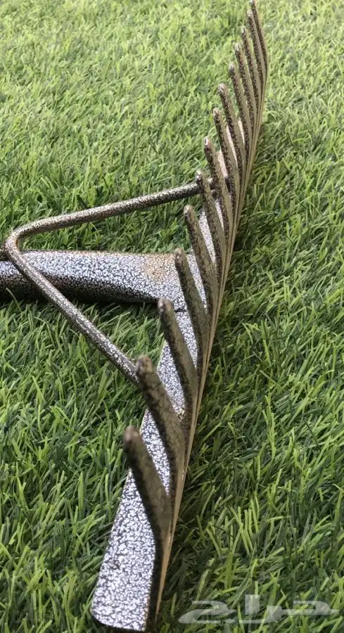 مشط مجراف جاروف للحدائق والكشتات 0