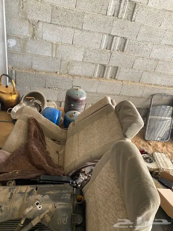 باب شنطه وعلاق اسبير وشبك وصدام امامي وقزاز خلف ب جانبي مع 9