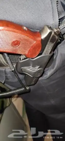 جراب مسدس مكروف ممتاز ولطيف على السلاح 2