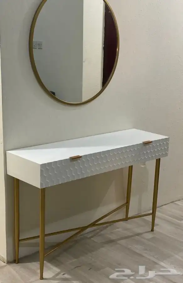 اثاث مدخل كنسول طاولة طعام جديد بالكرتون السعر مكتوب 16