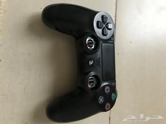 يده بلاستيشن 4 0