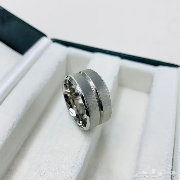 دبل مصنوعة من معدن التيتانيوم المضاد للصدأ 18