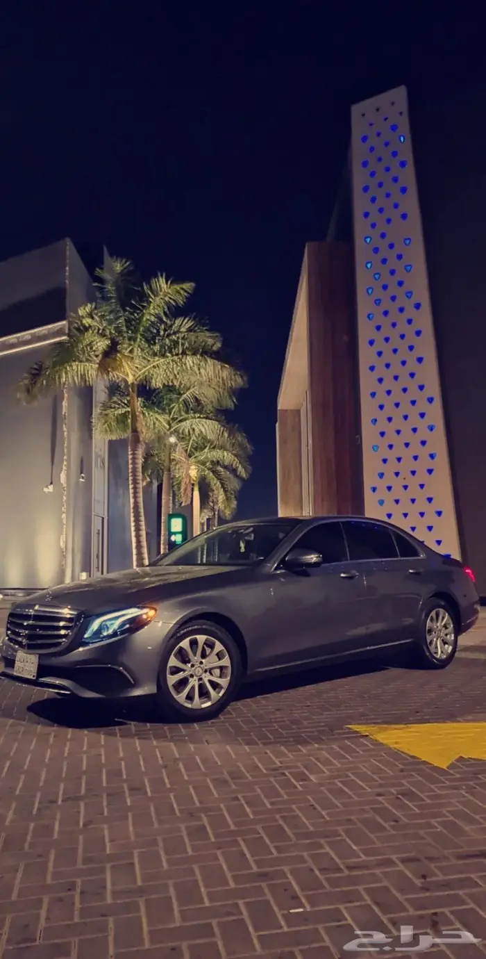 تم البيع مرسيدس E300 3
