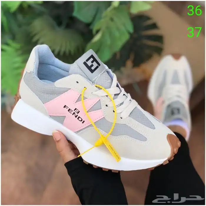 هدايا ساعه. مع سبحه. مع قلم 48