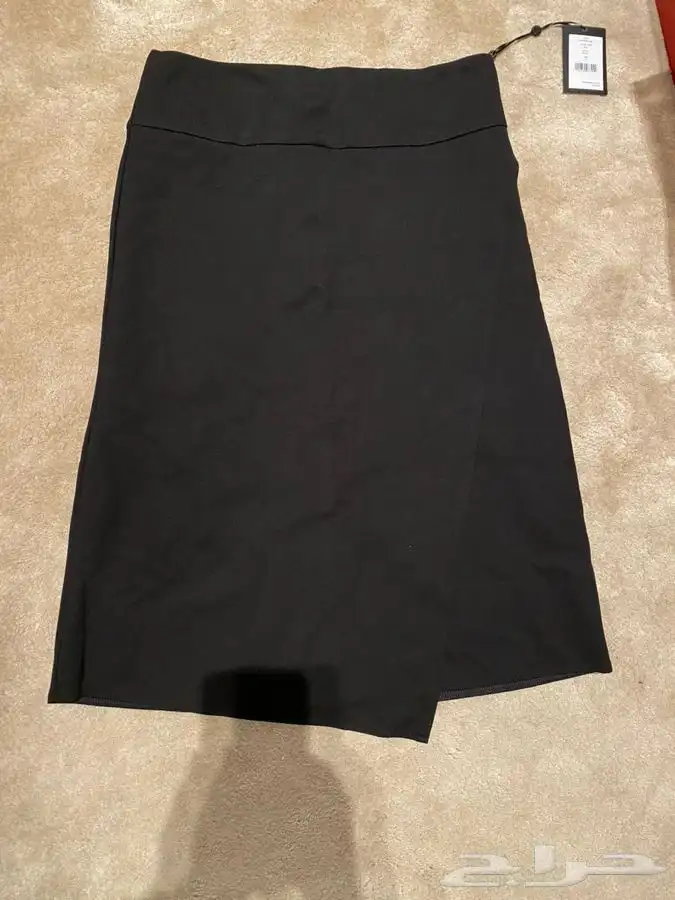 تنورة دكني DKNY اصلية 0