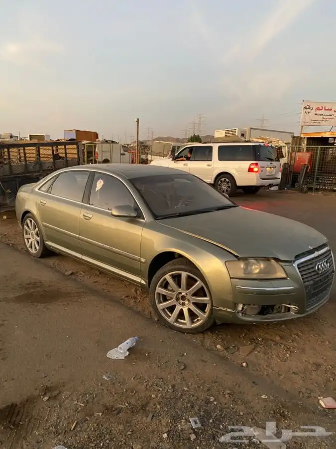 قطع غيار تشليح اودي اي 8 موديل 2007 - 2010 4