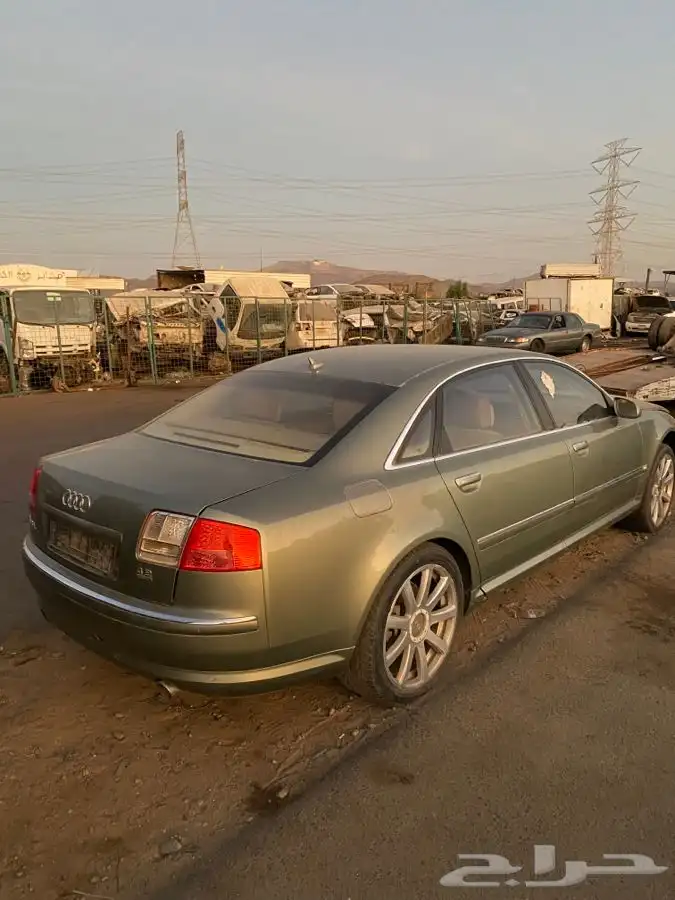 قطع غيار تشليح اودي اي 8 موديل 2007 - 2010 2