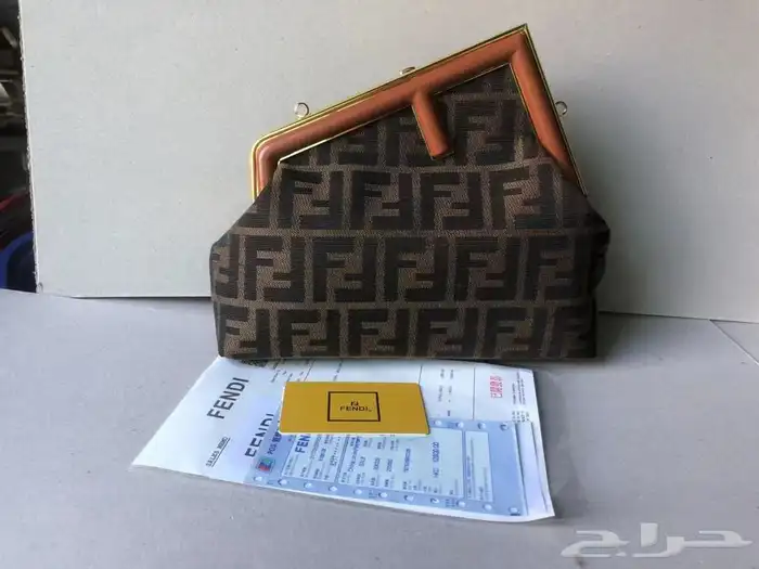 شنط. ماركات. سعر جمله الجملة صاحب المحلات والموقع الكتروني 6
