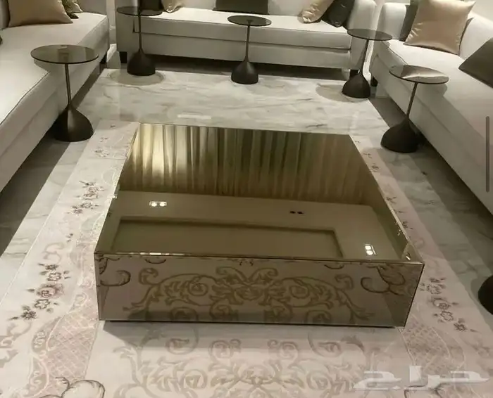 ورشه تفصيل طاولات ومداخل حسب طلب العميل ويوجد توصيل 30