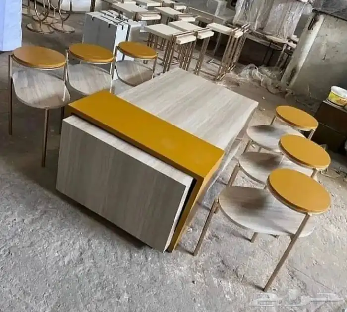 ورشه تفصيل طاولات ومداخل حسب طلب العميل ويوجد توصيل 7