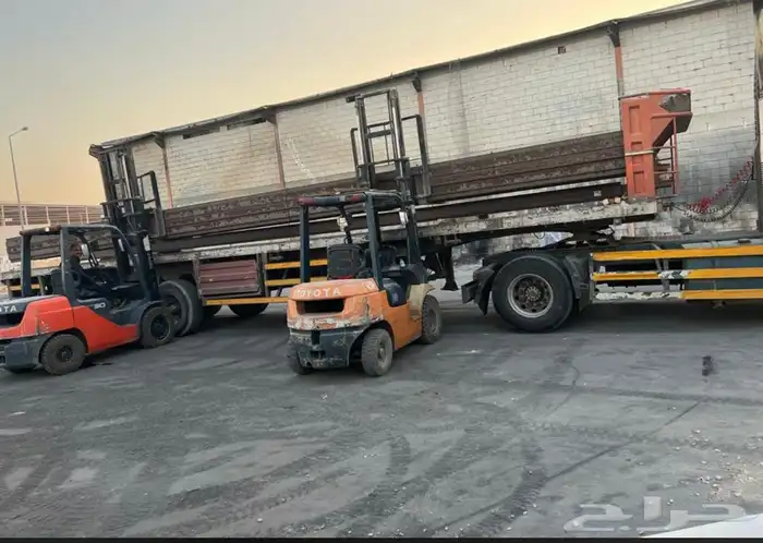 لتاجير رافعات شوكية وكرينات في انحا الرياض 8