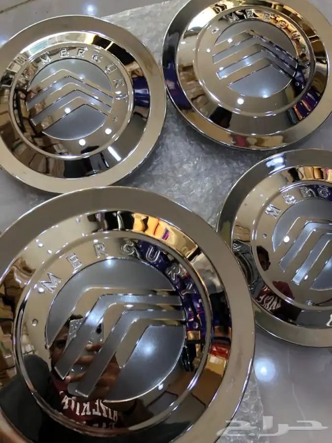 غطاء جنط نيكل ماركيز 2003 وفوق 1