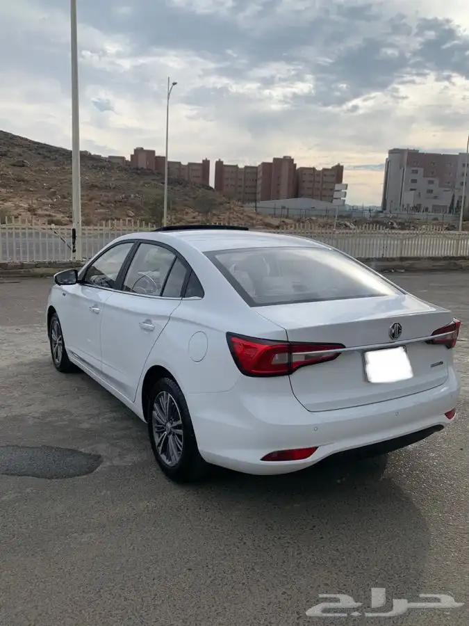 ام جي 5 فل اوبشن 2022 8