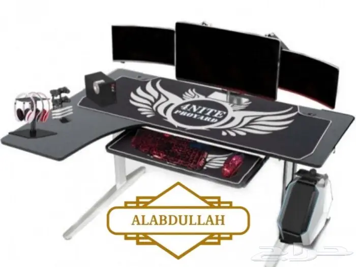 طاولة مكتبية بزاوية طولات قيمنق للكمبيوتر 1