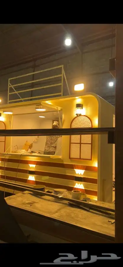 عربة فود تراك تصميم كلاسيك 10