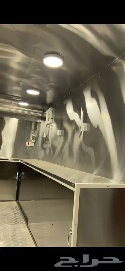 عربة فود تراك تصميم كلاسيك 3