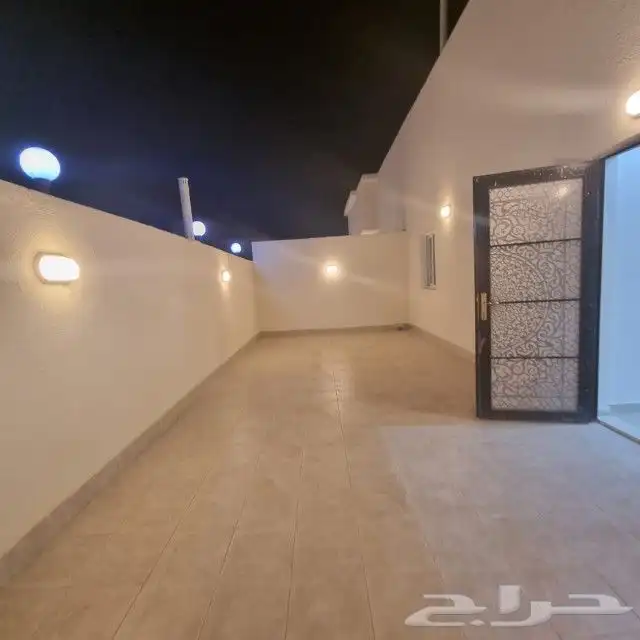 ملحق خمس غرف للبيع مع السطوح 5