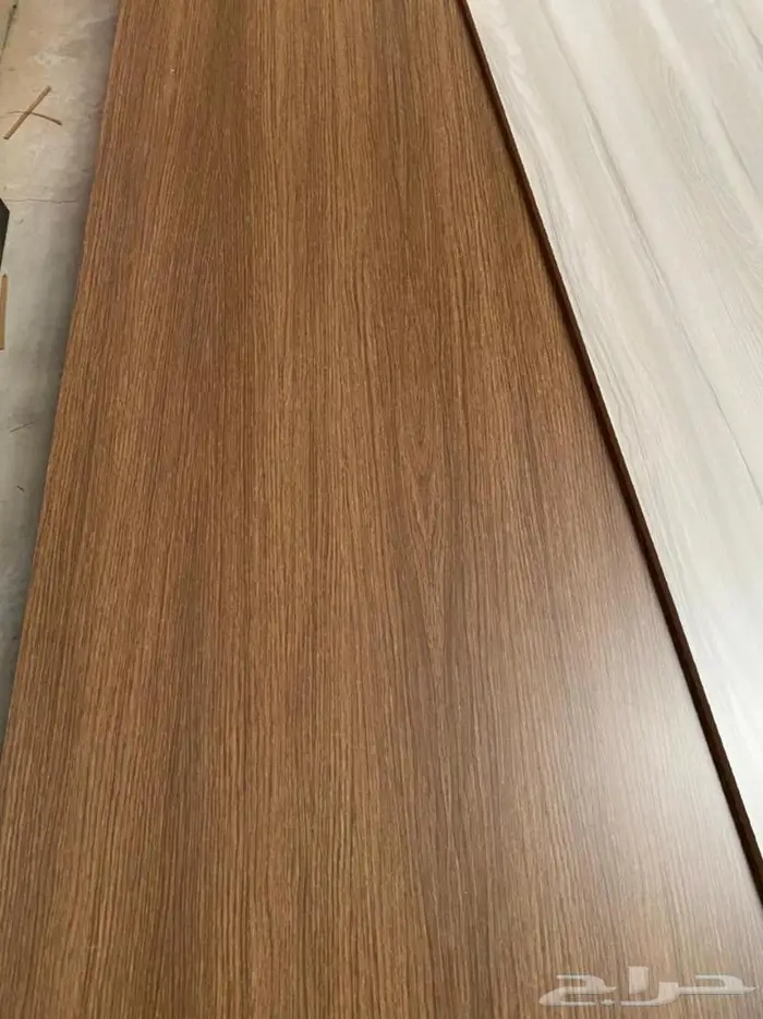 طاولة وديكور شاشه بعدة ألوان بالكرتون جديد وشحن مجاني 56