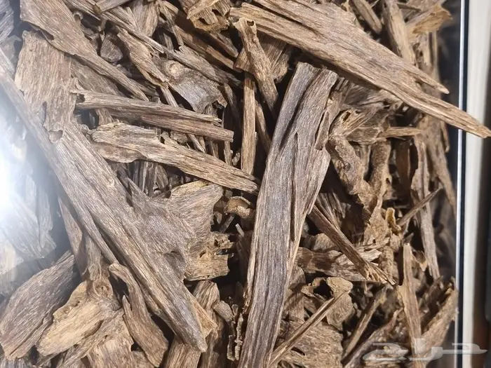 عود هندي طبيعي فاخر 0
