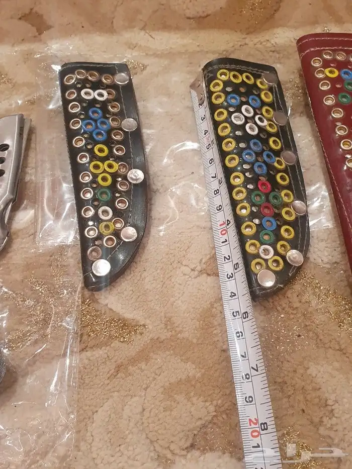 سكين وخنجر وجراب قديم 10