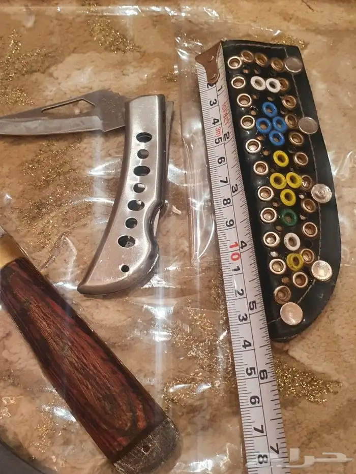 سكين وخنجر وجراب قديم 9