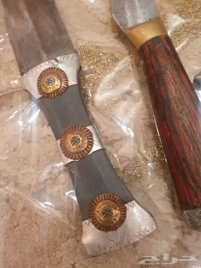 سكين وخنجر وجراب قديم 2