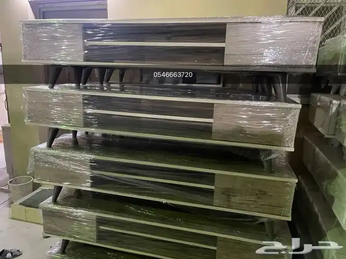 طاولات تليفيزيون خشبي عروض الخاص 4
