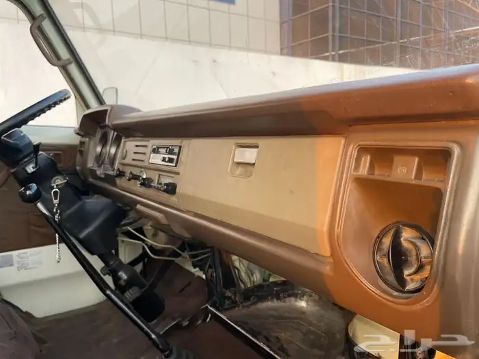 قلاب ديهاتسو 1984 مخزن (تم البيع) 22