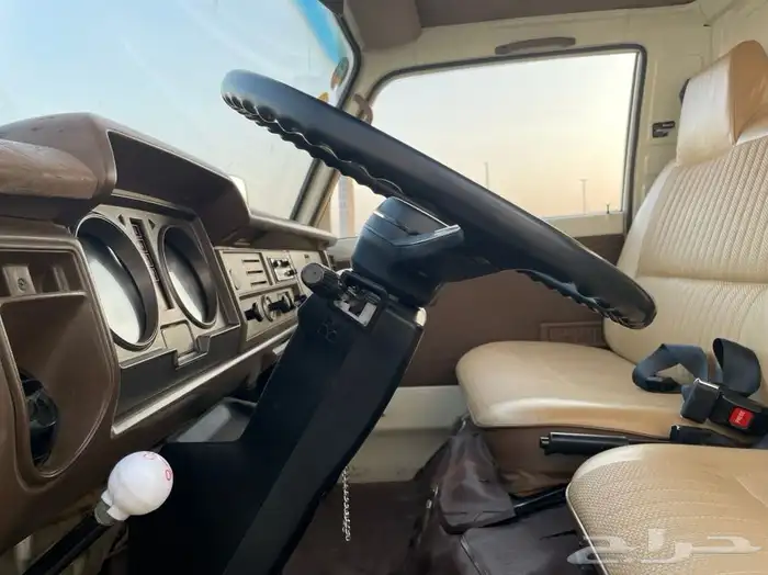 قلاب ديهاتسو 1984 مخزن (تم البيع) 29