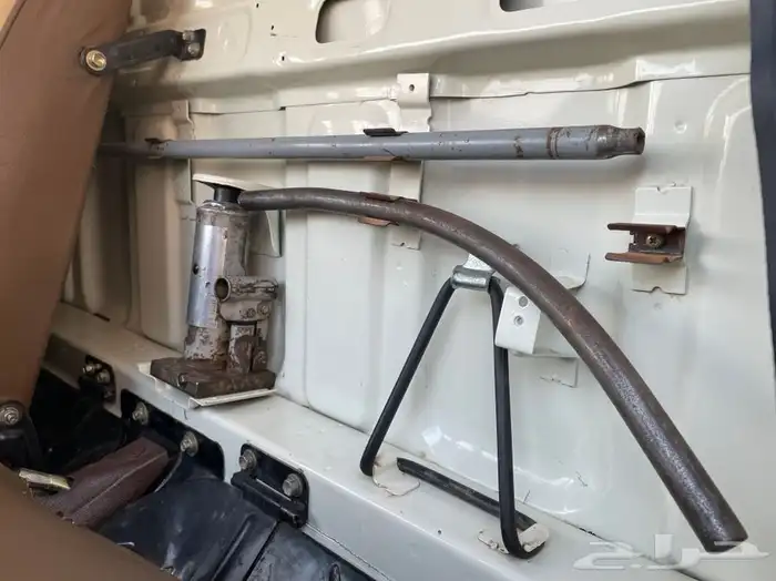 قلاب ديهاتسو 1984 مخزن (تم البيع) 44