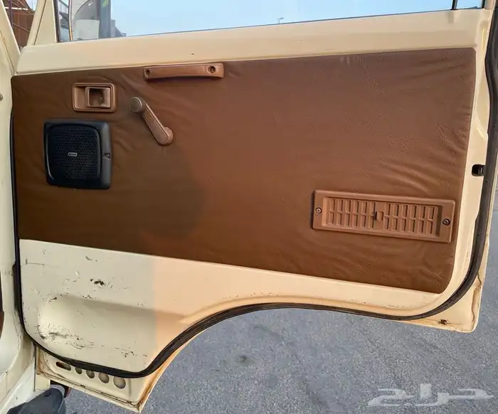 قلاب ديهاتسو 1984 مخزن (تم البيع) 16