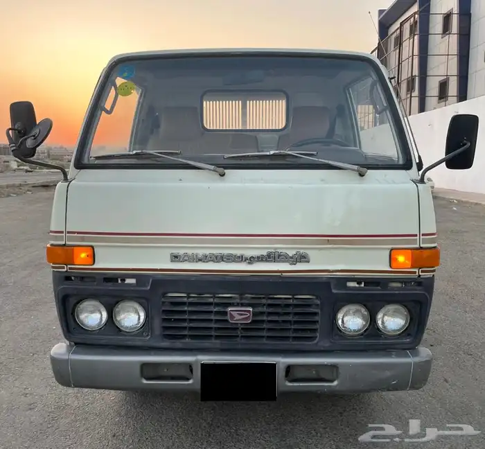 قلاب ديهاتسو 1984 مخزن (تم البيع) 1