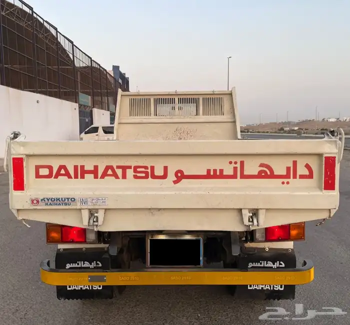 قلاب ديهاتسو 1984 مخزن (تم البيع) 4