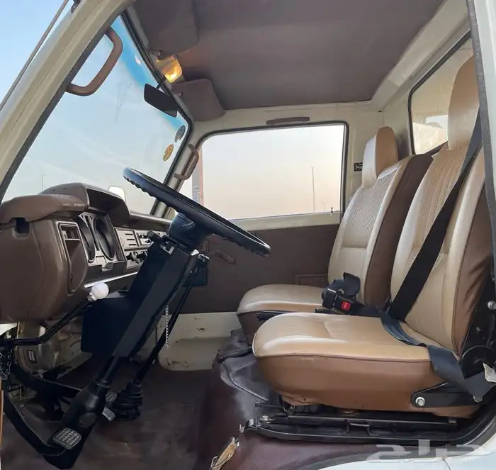 قلاب ديهاتسو 1984 مخزن (تم البيع) 27