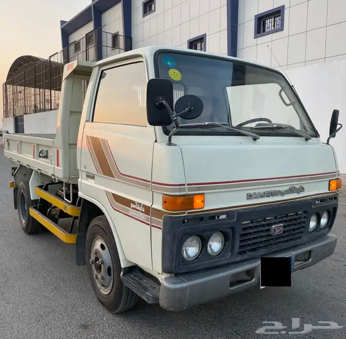 قلاب ديهاتسو 1984 مخزن (تم البيع) 8