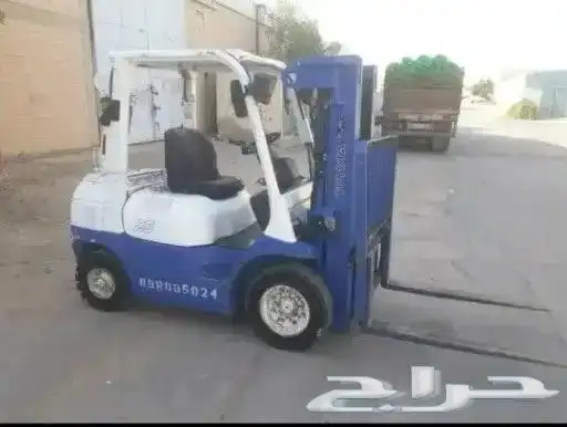 رافعة شوكية للايجار فوركلفت للايجار 8
