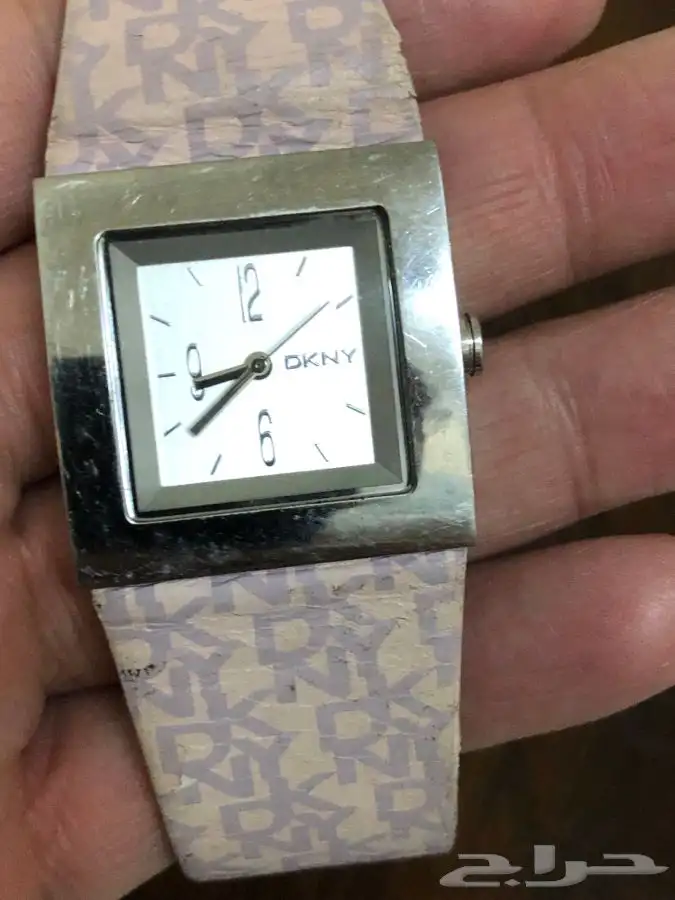 ساعة نسائية DKNY 3