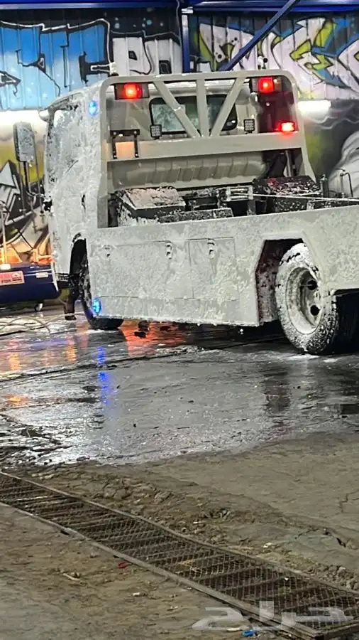 سطحه متواجد 24 0