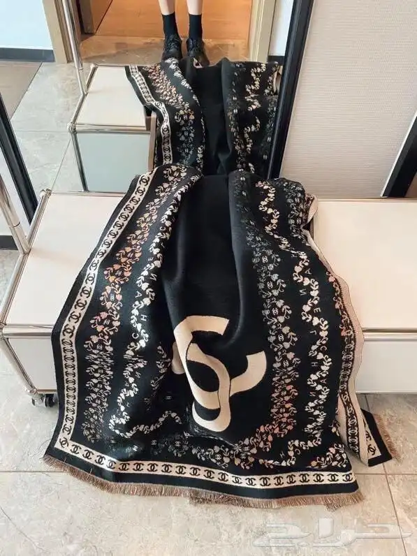 شنط وشوزات وسكارفات درجه اولى 23