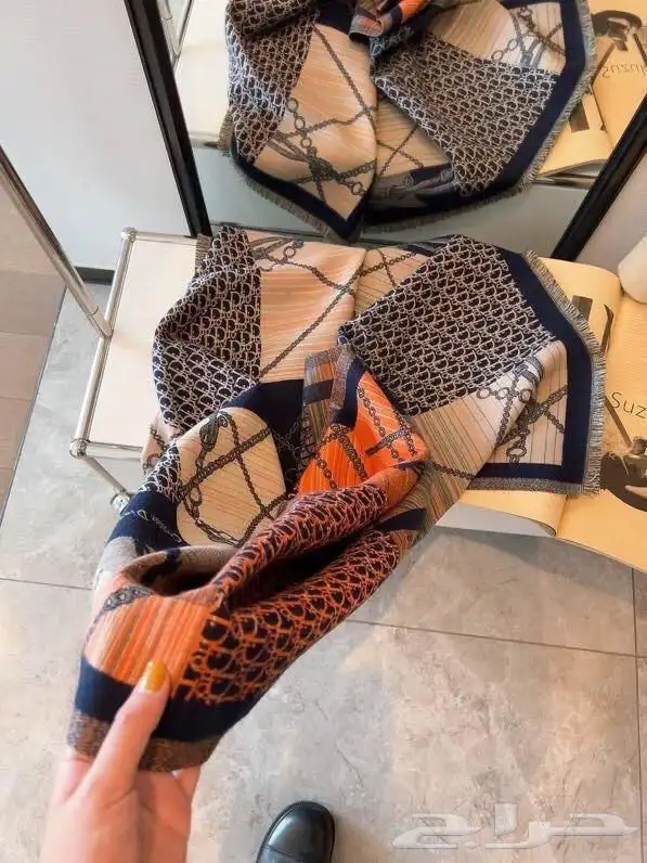 شنط وشوزات وسكارفات درجه اولى 27